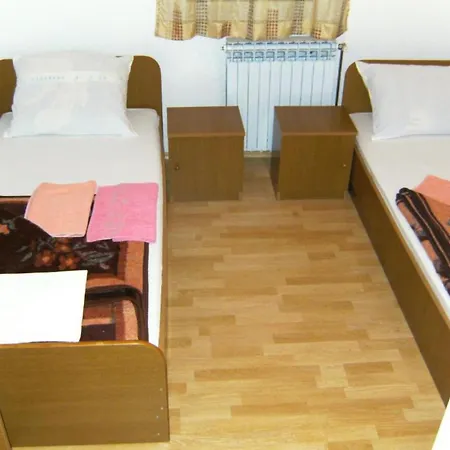 Pensjonat Elez Serenity 3*