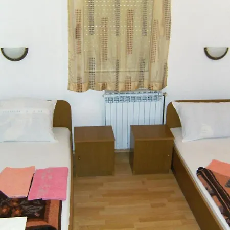 Pensjonat Elez Serenity 3*